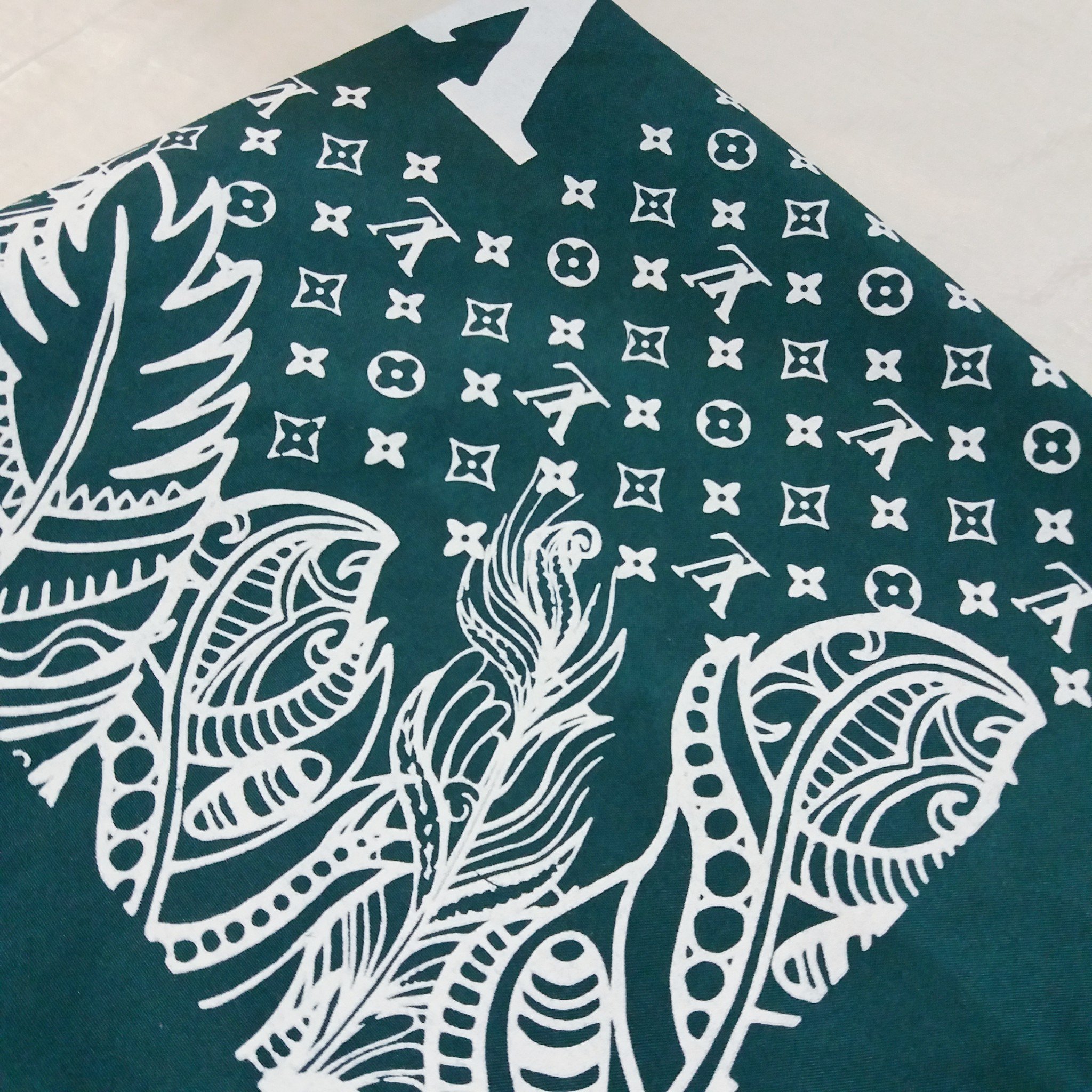 دستمال سر (دستمال گردن) باندانا طرح ورساچ 