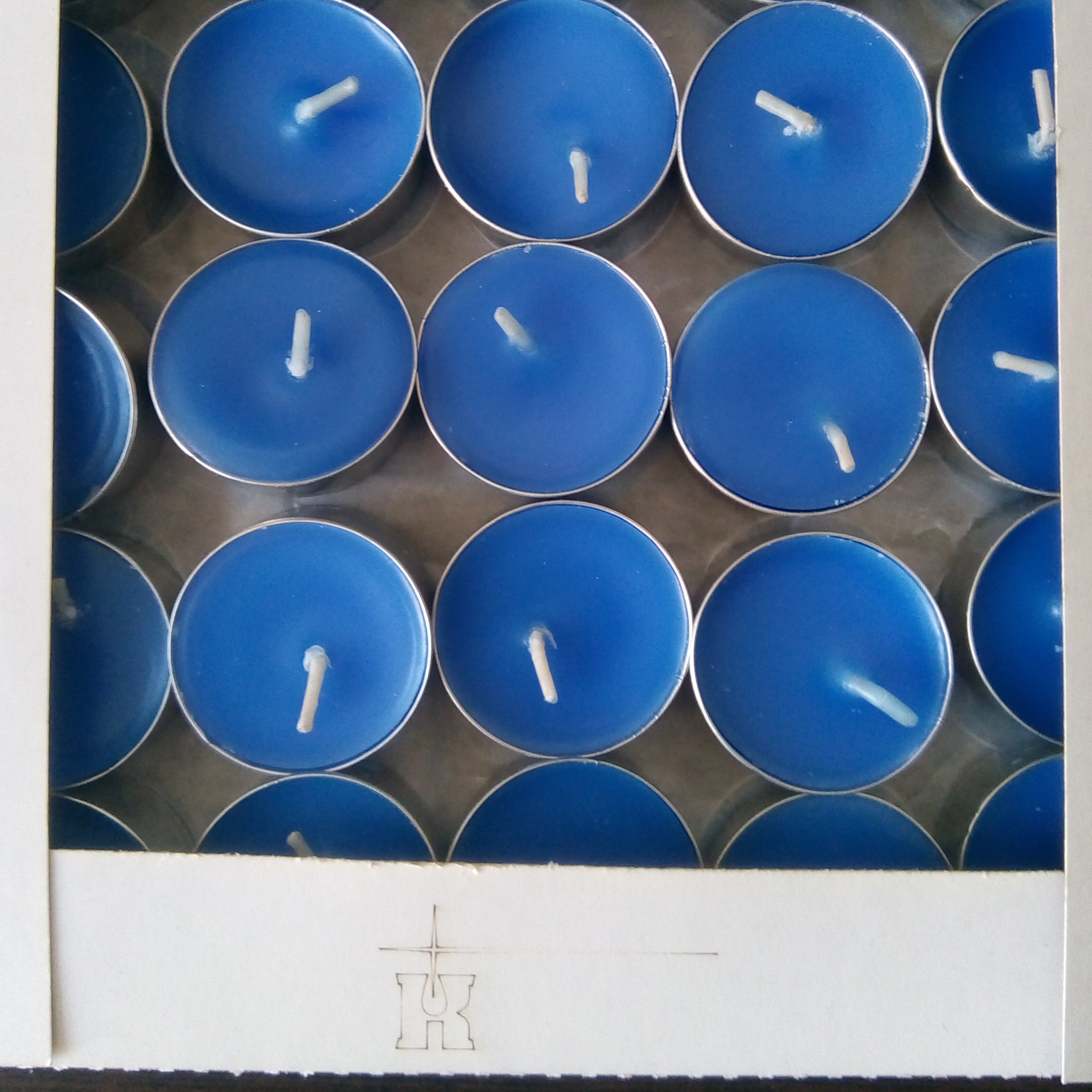 شمع وارمر آبی رنگ در جعبه های پنجاه تایی