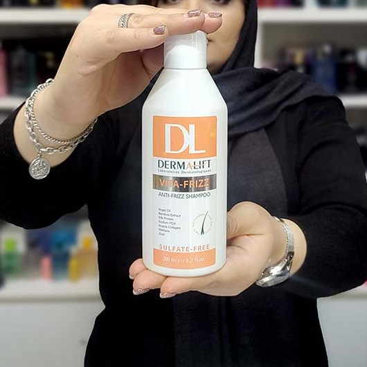 شامپو موهای مجعد و وزدار درمالیفت مدل Vita-Frizz حجم 200 میلی (شامپو درما لیفت)