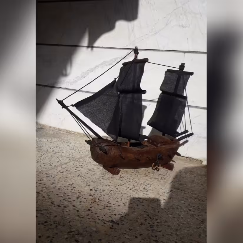 کشتی دست ساز یک تکه دزدان دریایی جنس بلوط