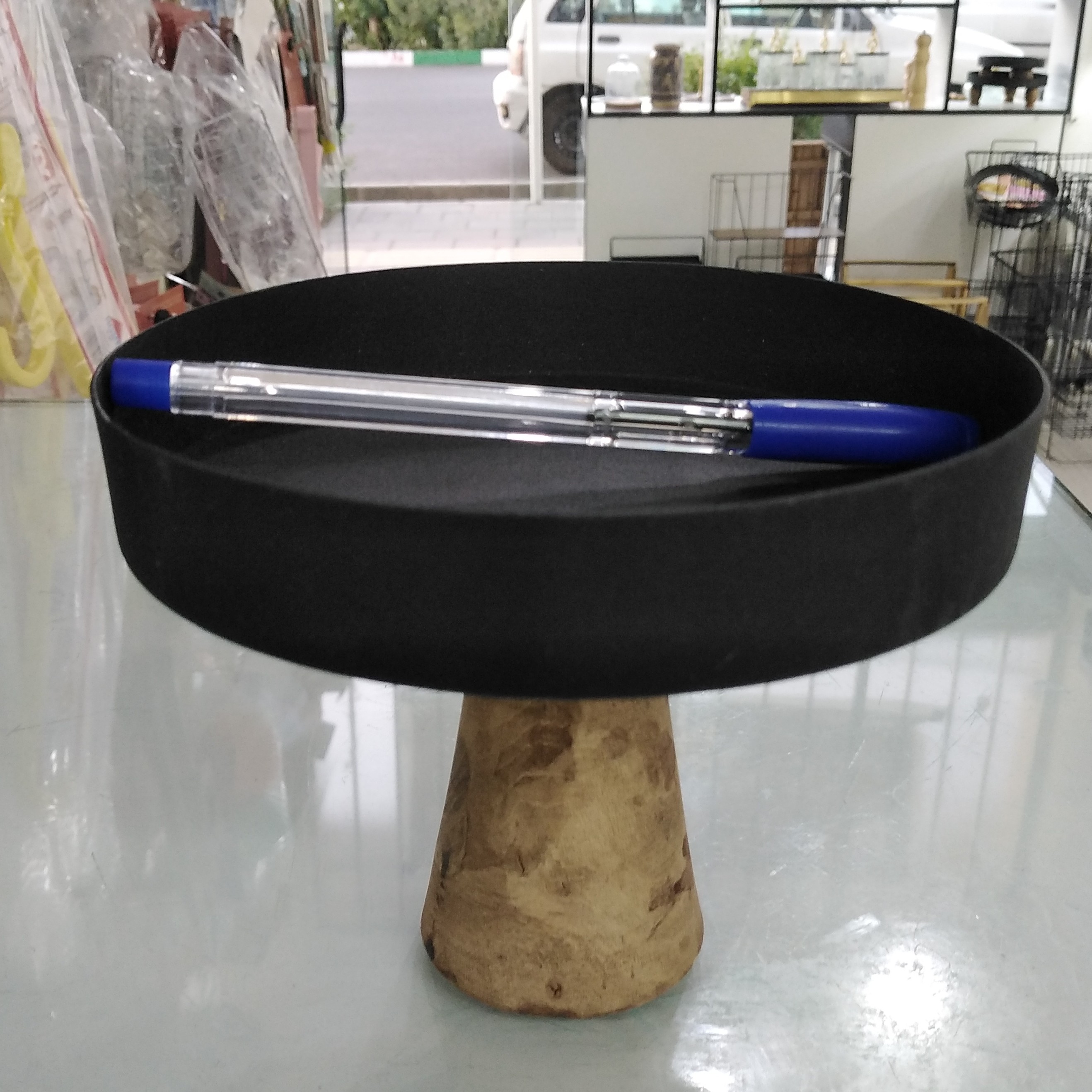 زیتون خوری و خرما خوری فلزی پایه چوبی 