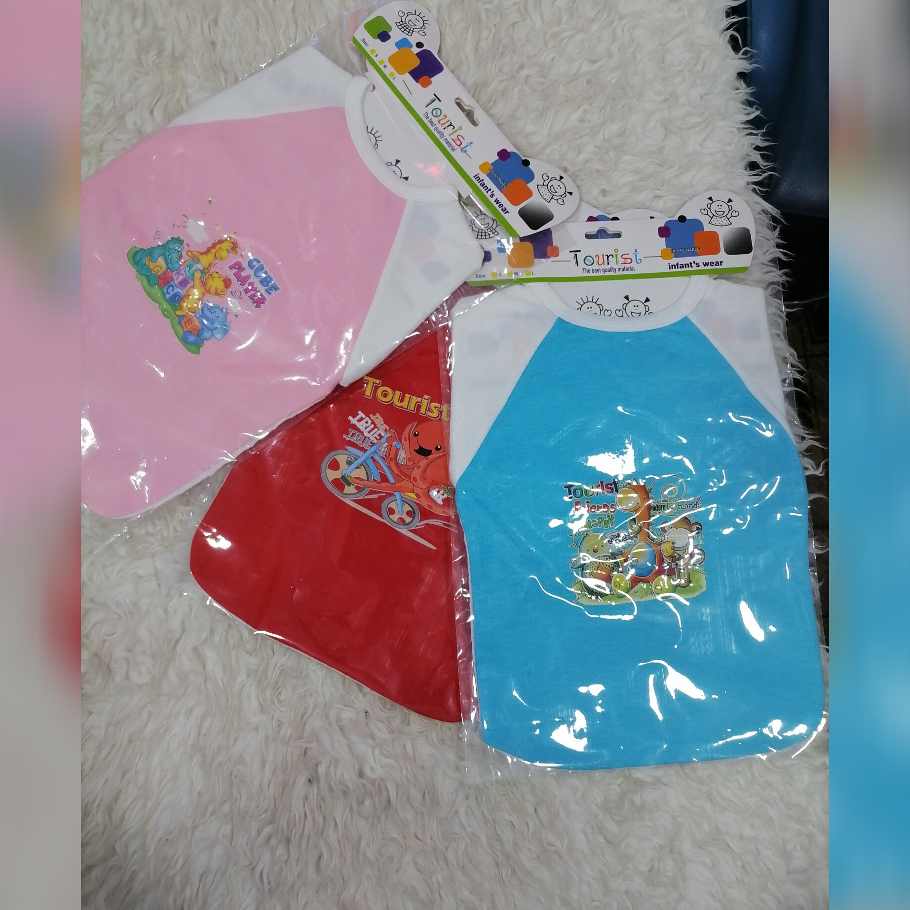 پیش بند آستین دار نوزادی 