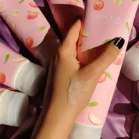 نمک بدن هلو بیوآکوا روشن کننده و لایه بردار حجم 250 میل 
