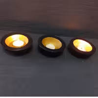 جاشمعی جنس سیمانی دارای رنگ و وارنیش برای تثبیت رنگ ضخیم  