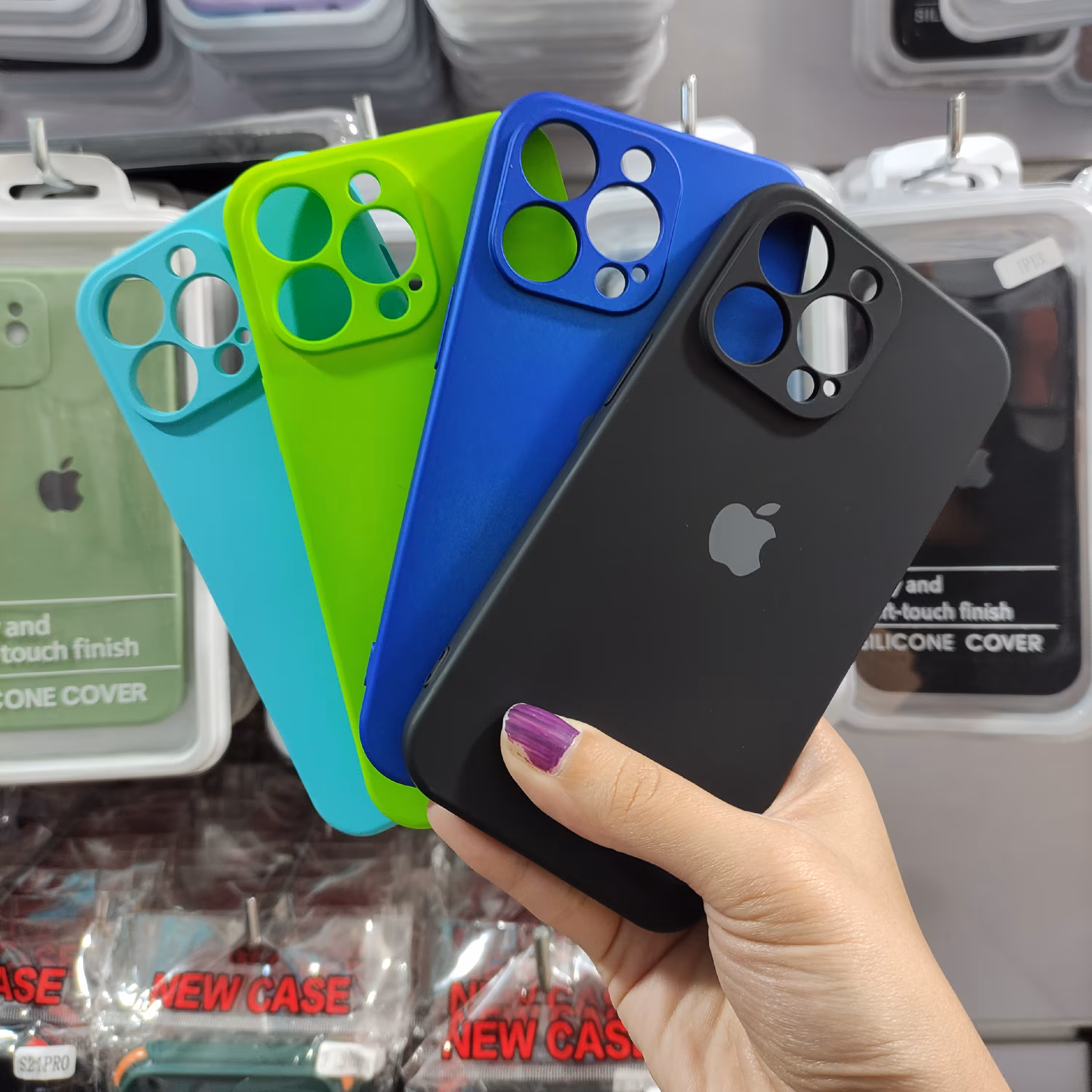 گارد سیلیکونی محافظ لنزدار برای گوشی های آیفون، 13پرومکس