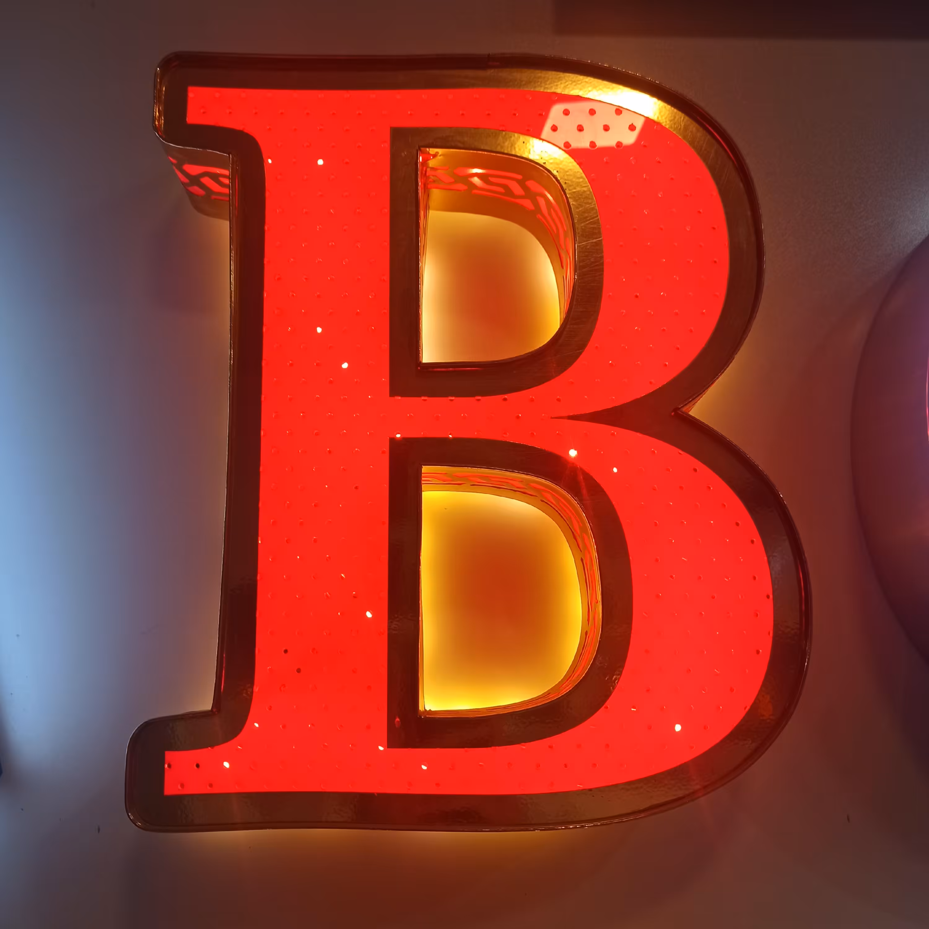 تابلو چنلیوم مدل پشت نور 