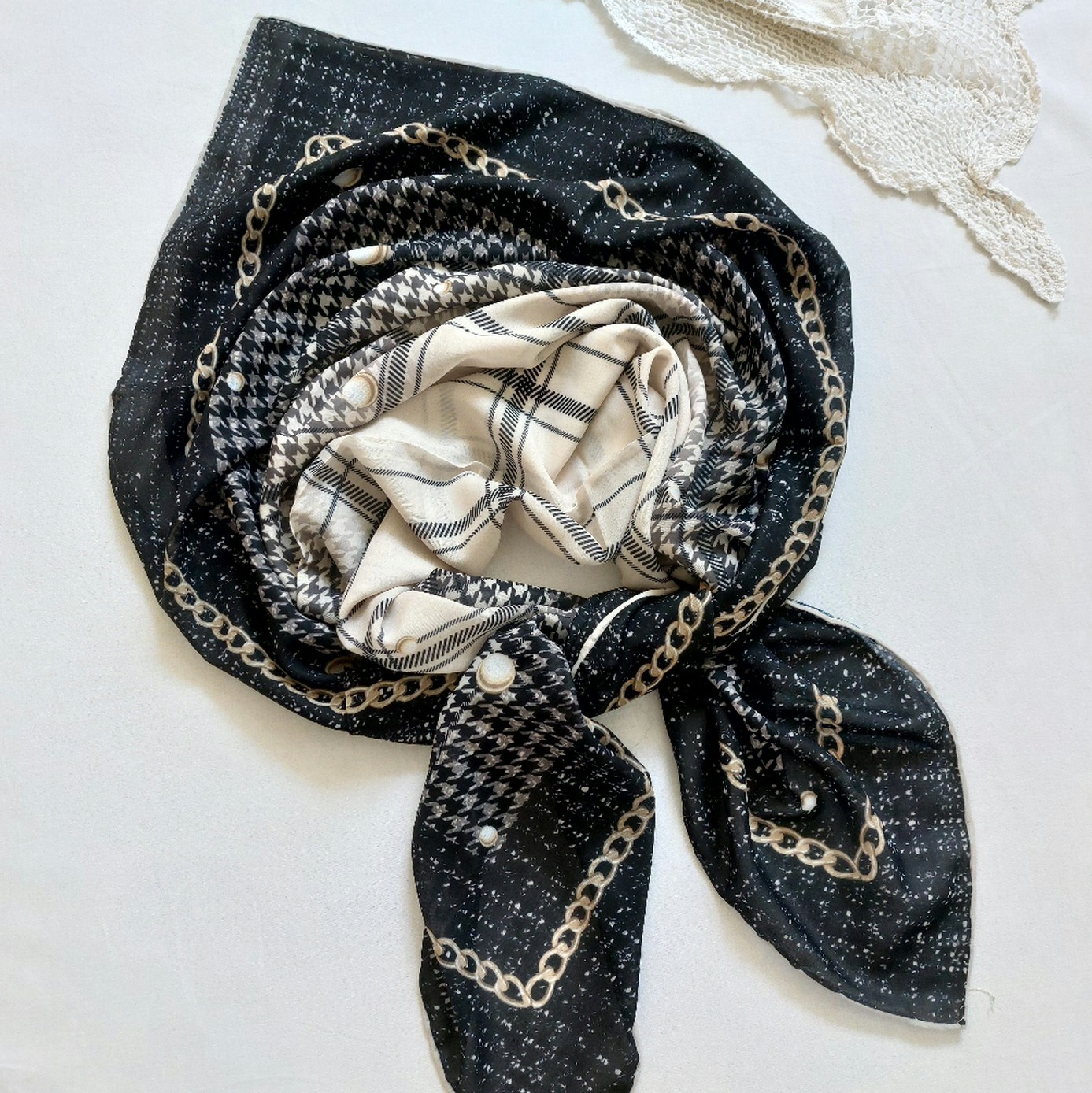 روسری مشکی کرم تابستانی حریر