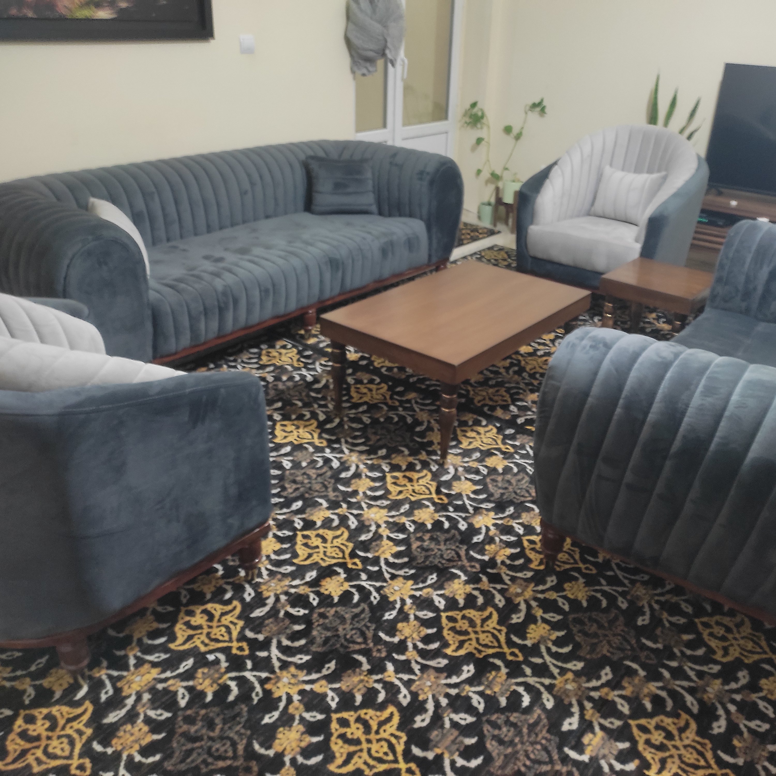مبلمان سوسن