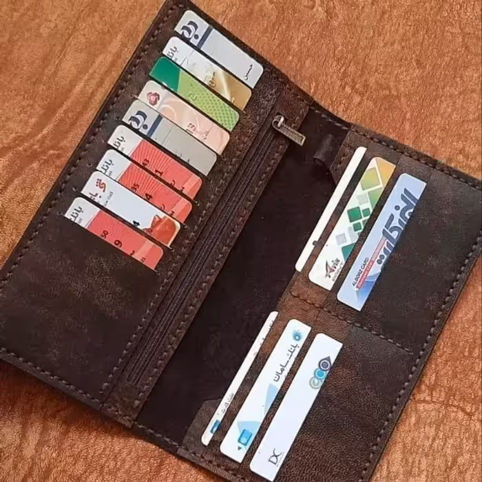 کیف پول و جاکارتی