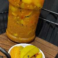 ترشی انبه(1100) گرم