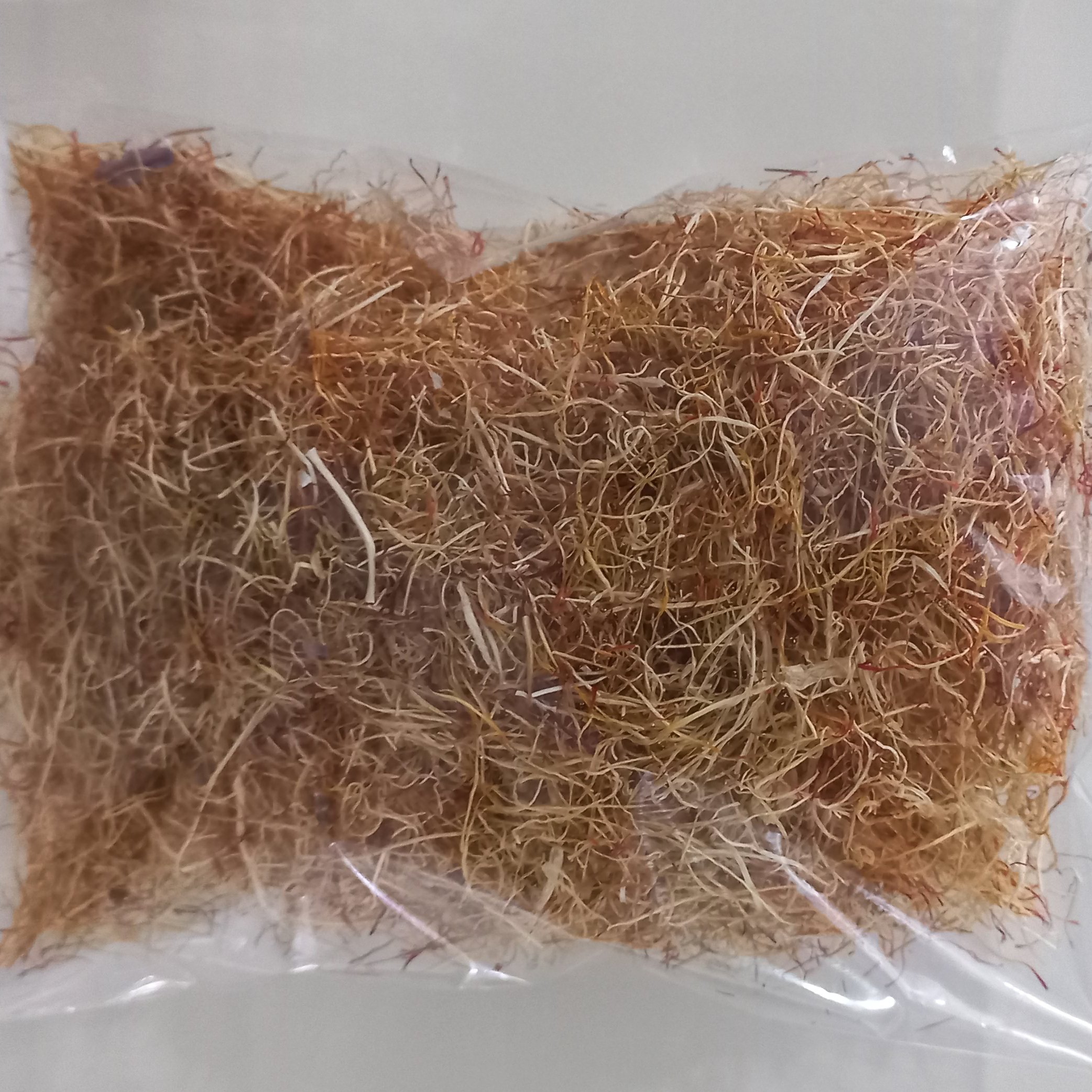 کُنج ( ریشه گل زعفران) .مناسب برای دمنوش و طعم دهنده غذا .محصولی بسیار باکیفیت و ارزان