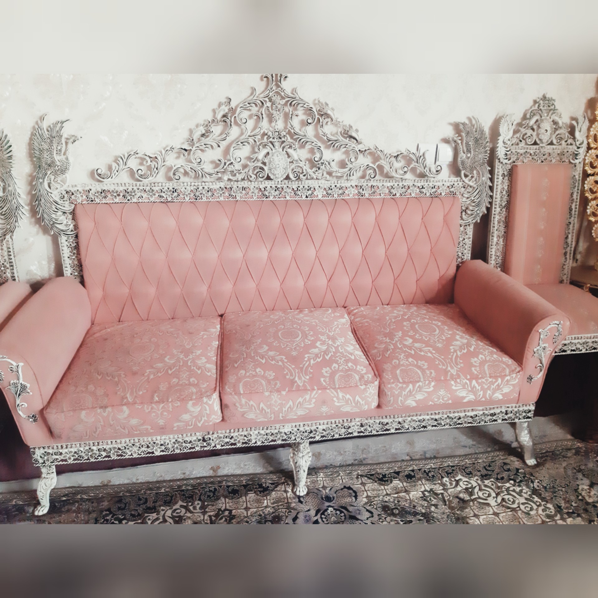 مبل 7 نفره سلطنتی آلیاژی  (هزینه ارسال به عهده ی  مشتری محترم)