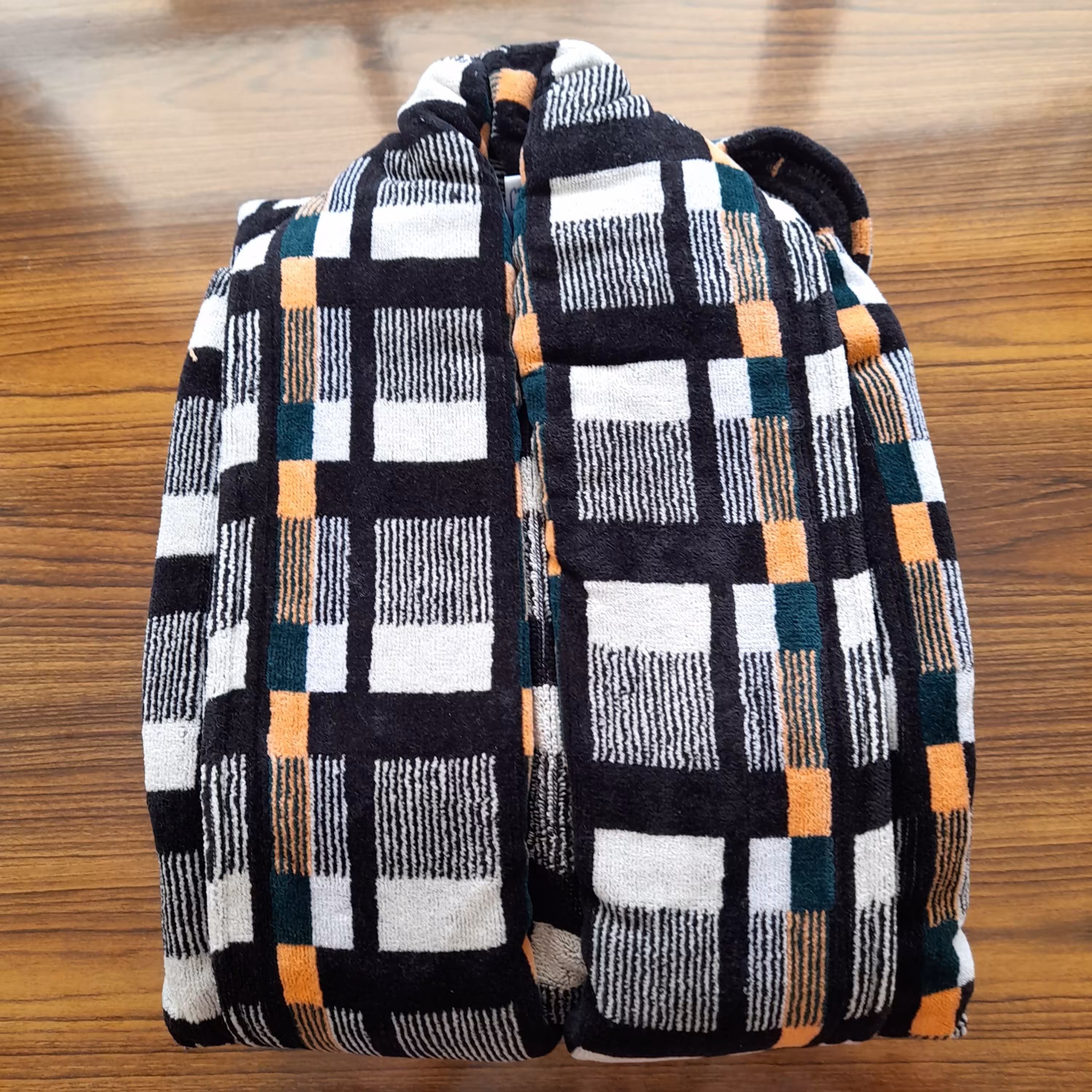 حوله پالتویی ترک ماندگار سایز 125 کیفیت اعلا مشکی روبدوشام تنپوش رزاق