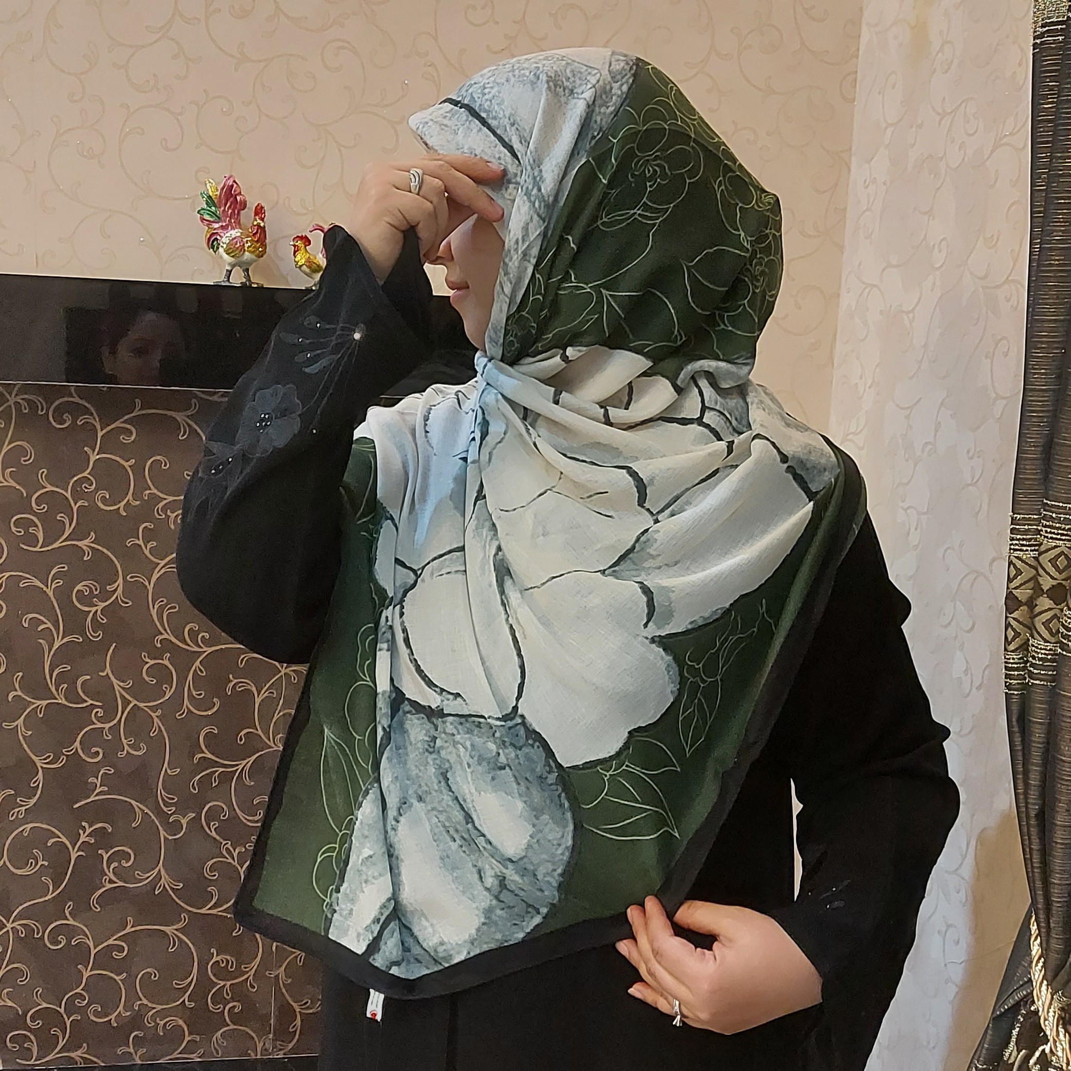 شال سبز  و کرم مجلسی وارداتی نخ پنبه ای 