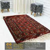 فرش دستبافت بانوی ترکمن طرح ماری گل