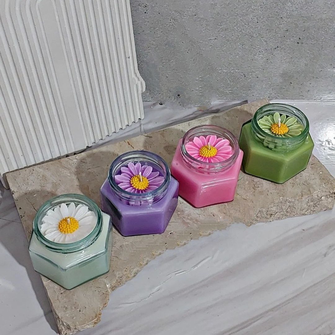 شمع شیشه جار با گل مارگاریت عطری 