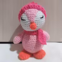 عروسک پنگوئن سرمایی بافتنی (آویز کیف) قلاب بافی (دست بافت)