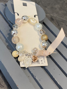 دستبند خاص اکسسوری زنانه و دخترانه دستبند وارداتی