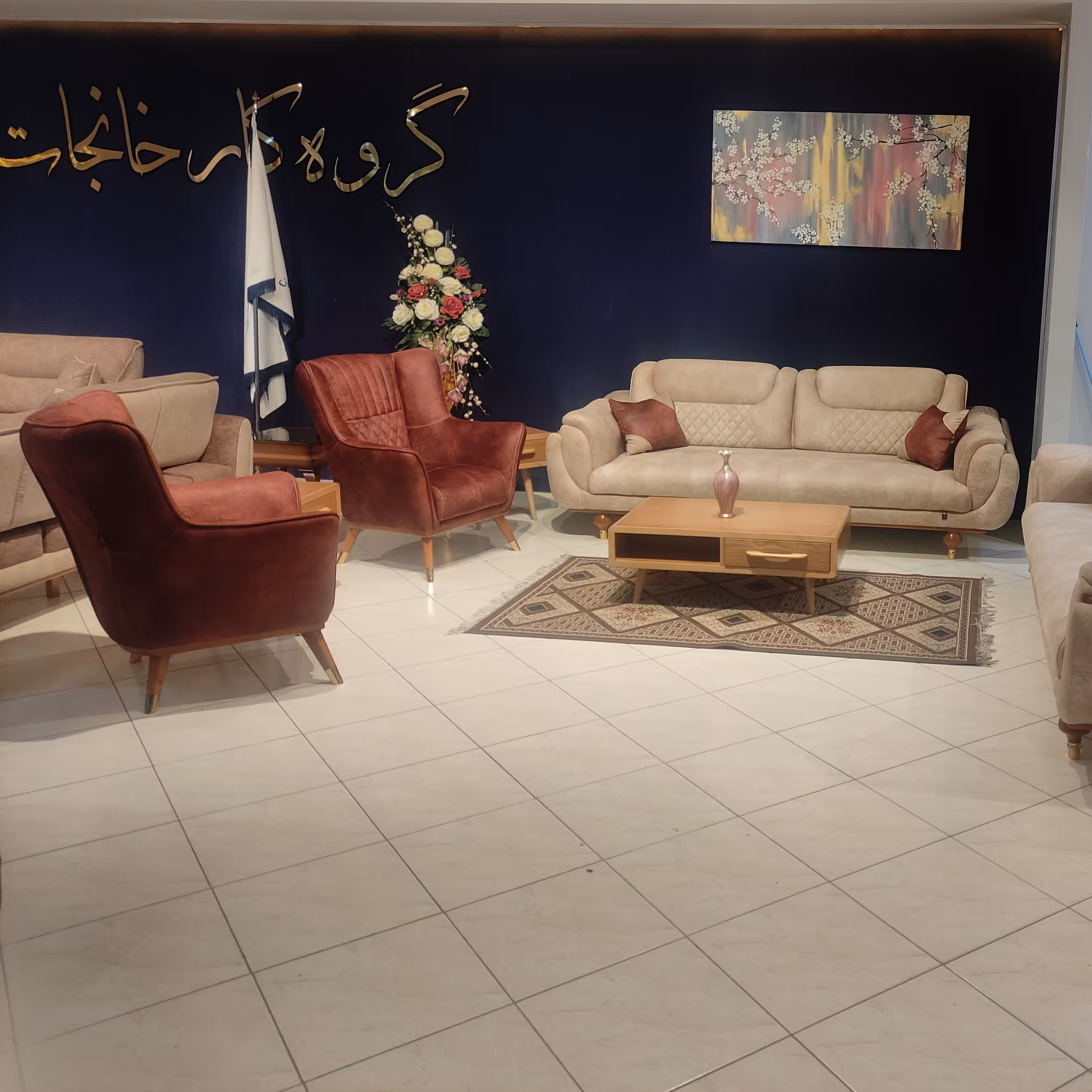 مبل راحتی هشت نفره مدل لیون 