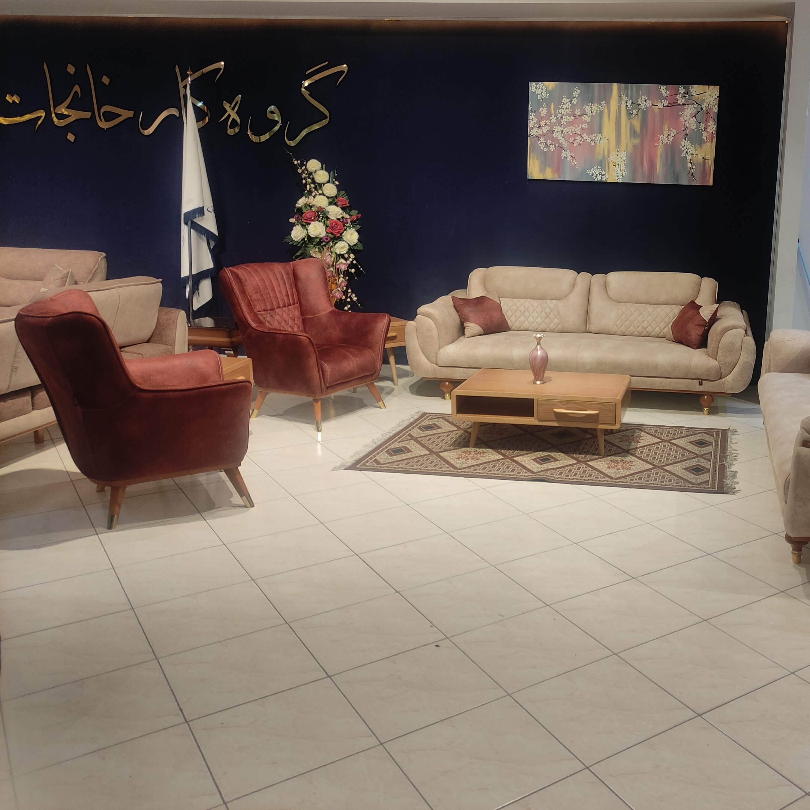 مبل راحتی هشت نفره مدل لیون 