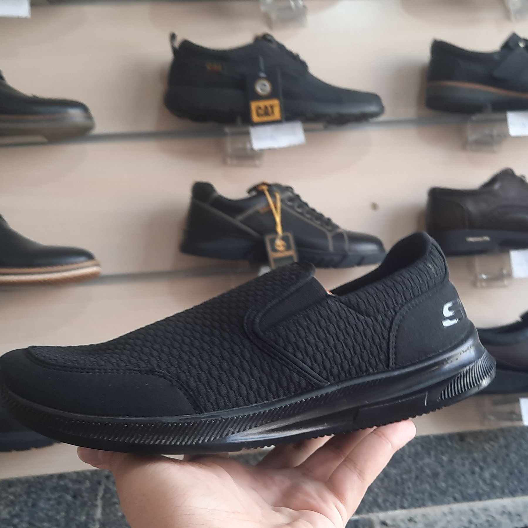 کفش پیاده روی اسپرت