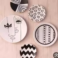 ست پنج تیکه. دیوارکوب سفالی سایز 20 در 20 و 15 در 15 و 10 در 10 