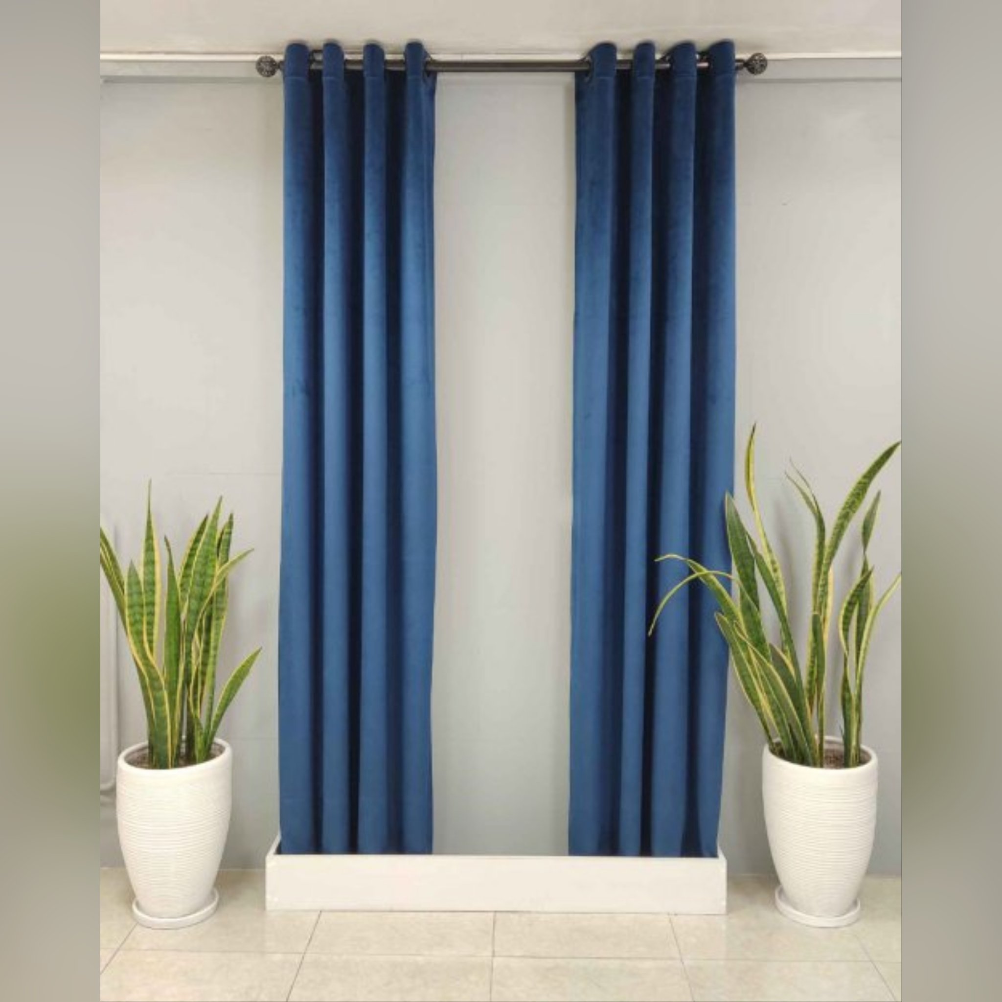 پرده پانچ مخمل کالیفرنیا رنگ آبی سورمه ای