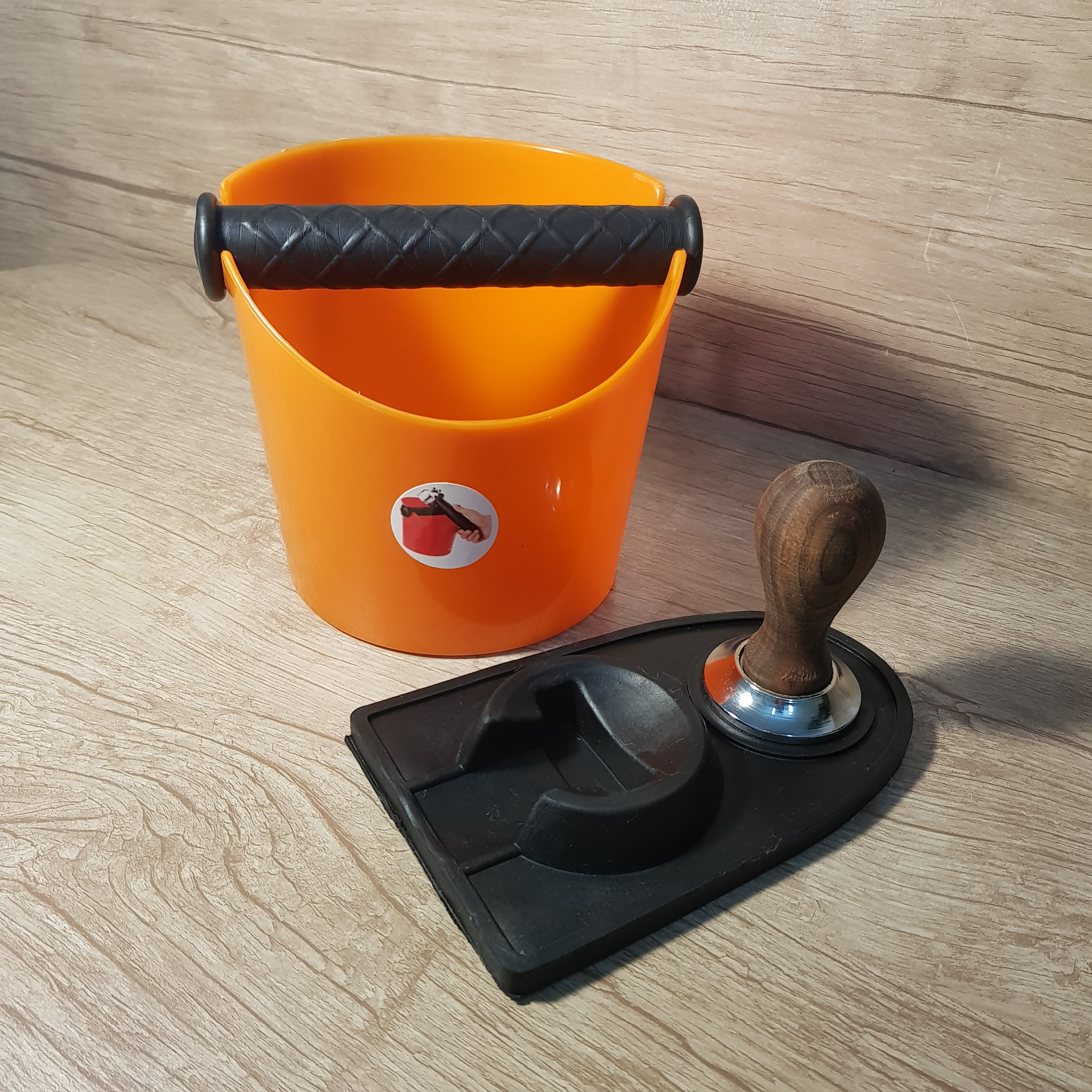 پک3 عدد محصول کاربردی باریستا خانگی،تمپر قهوه دسته چوبی،ناک باکس قهوه رنگی نارنجی،مت تمپر یا تمپر مت، رنگ بندی متنوع