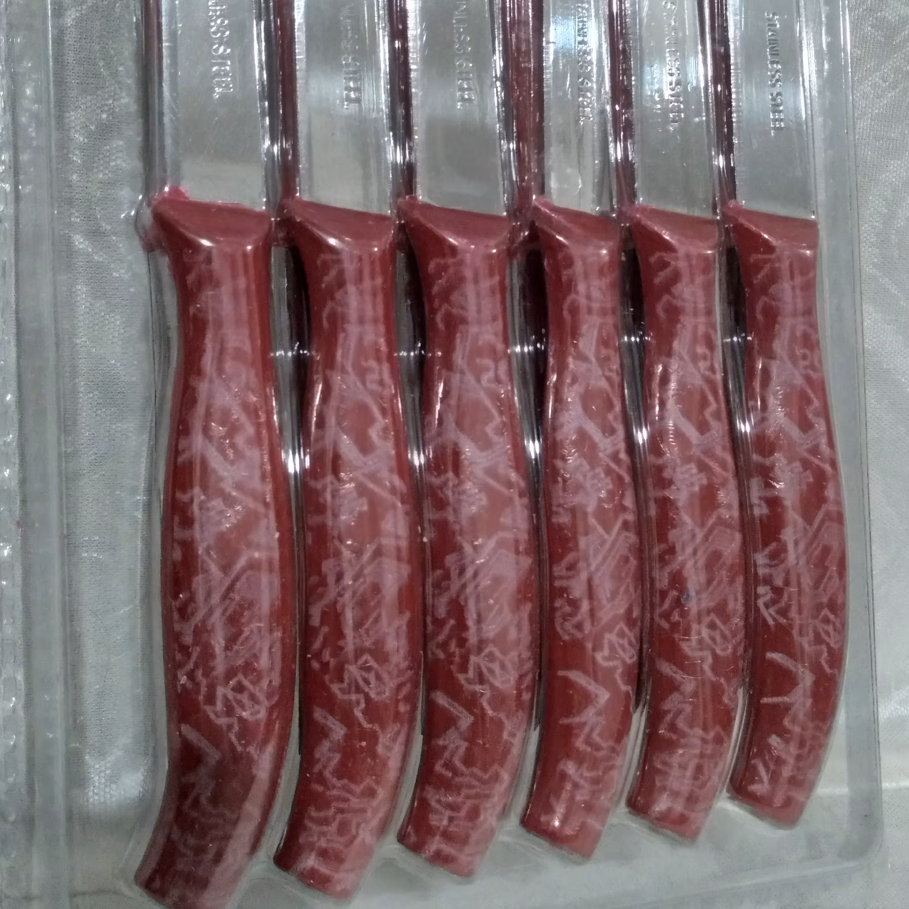 کارد استیل 12 عددی رنگ قرمز