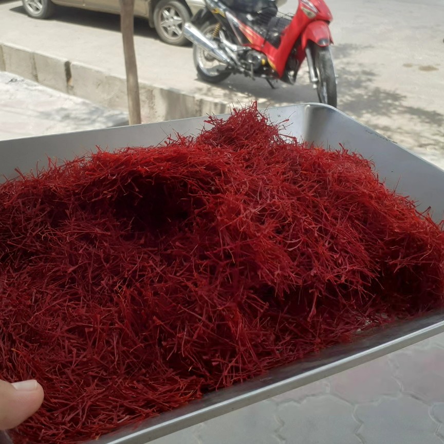 زعفران نگین سنتی