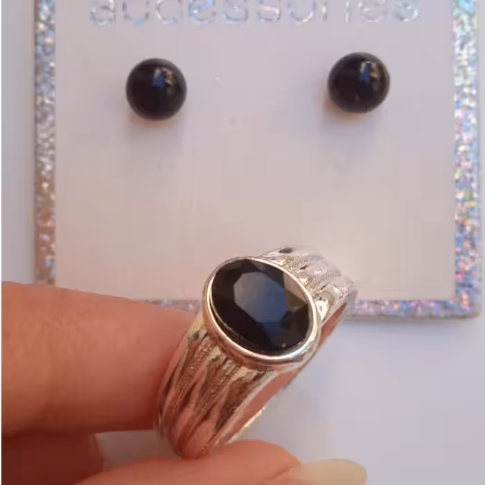 انگشتر  نگین مشکی