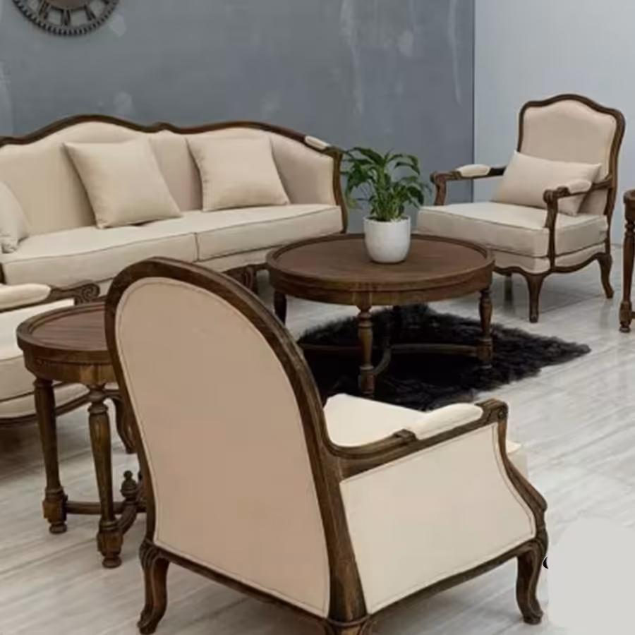 مبل کوئین فرانسوی