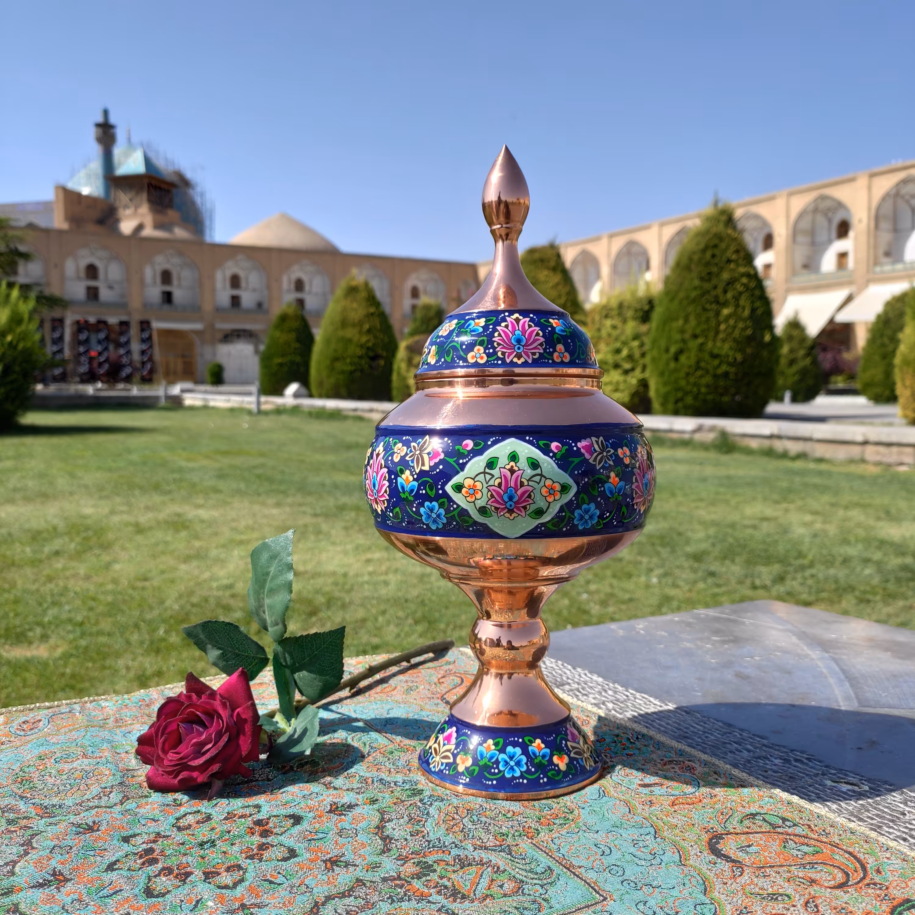 شکلات خوری پایه دار مسی مدل پرداز ارتفاع 30