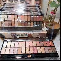 سایه چشم 28 رنگی مینی کوین ( Mini Queen ) اورجینال