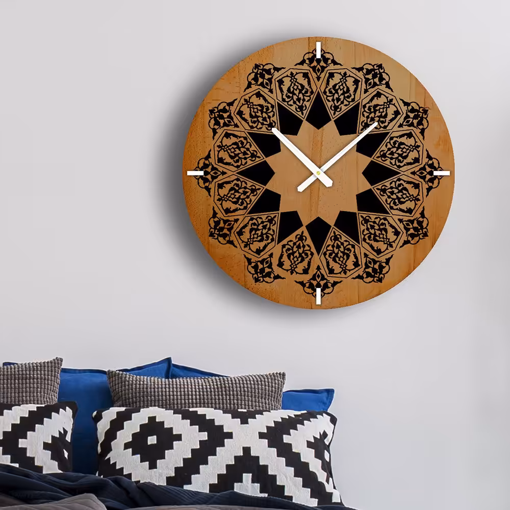 ساعت دیواری چوبی  با طرح  حکاکی نقاشیخط گالری چارگوش مدل cw10  دایره 48 سانتیمتر