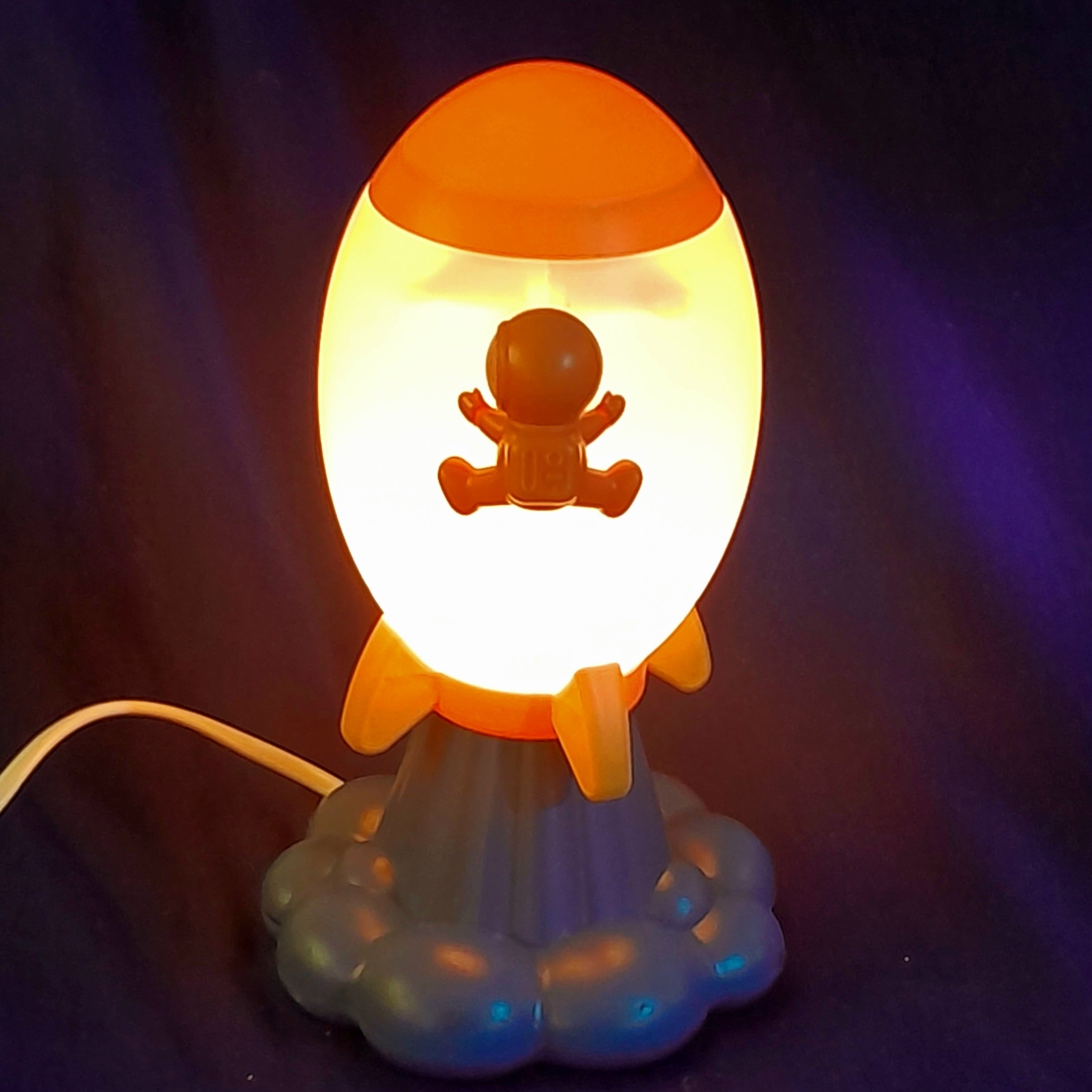 چراغ خواب کودک موشک وفضانوردمدل3456