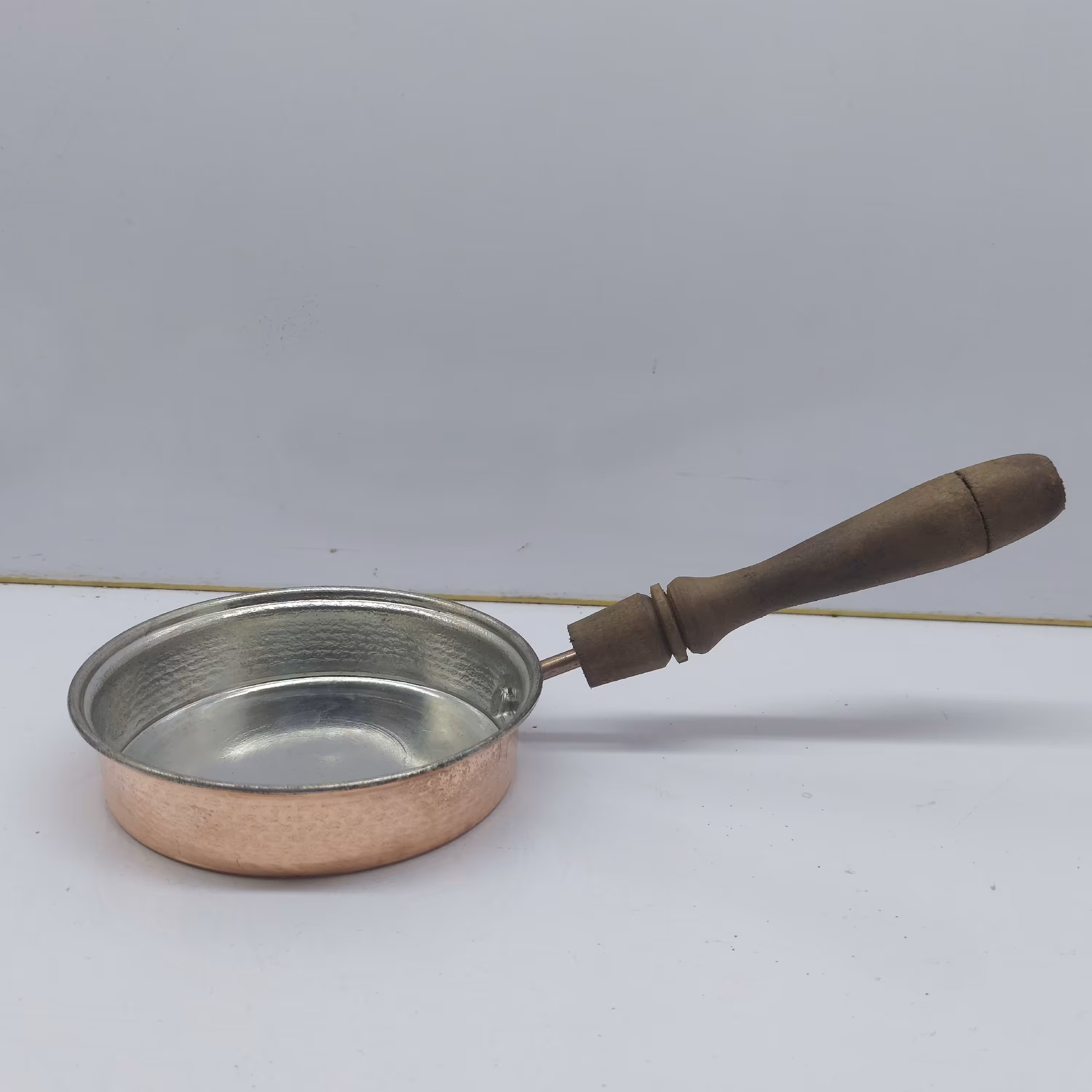 ماهیتابه نوزادی مسی