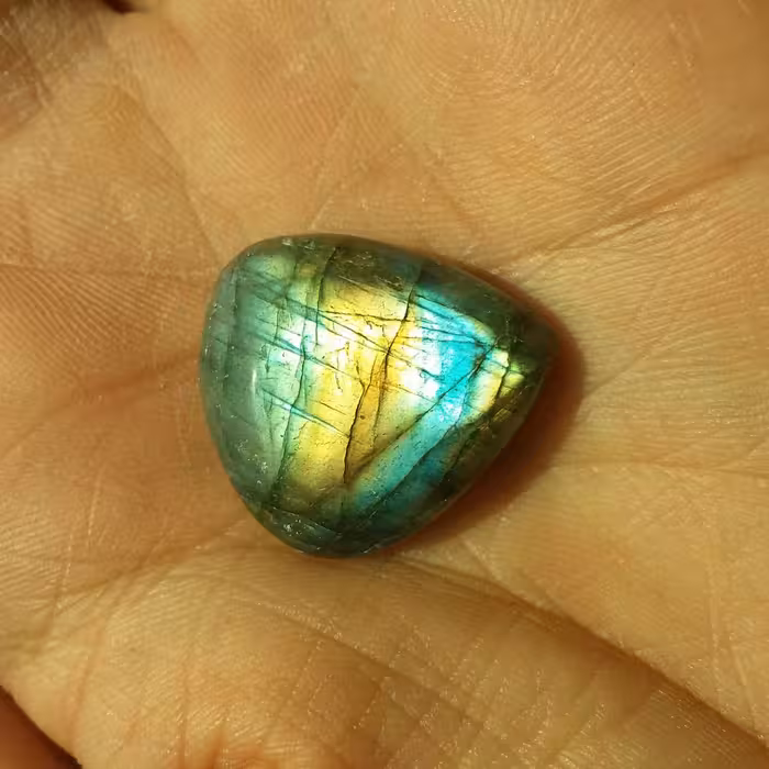 نگین لابرادوریت 7رنگ تکرار نشدنی بی نظییییییییر کاملا طبیعی