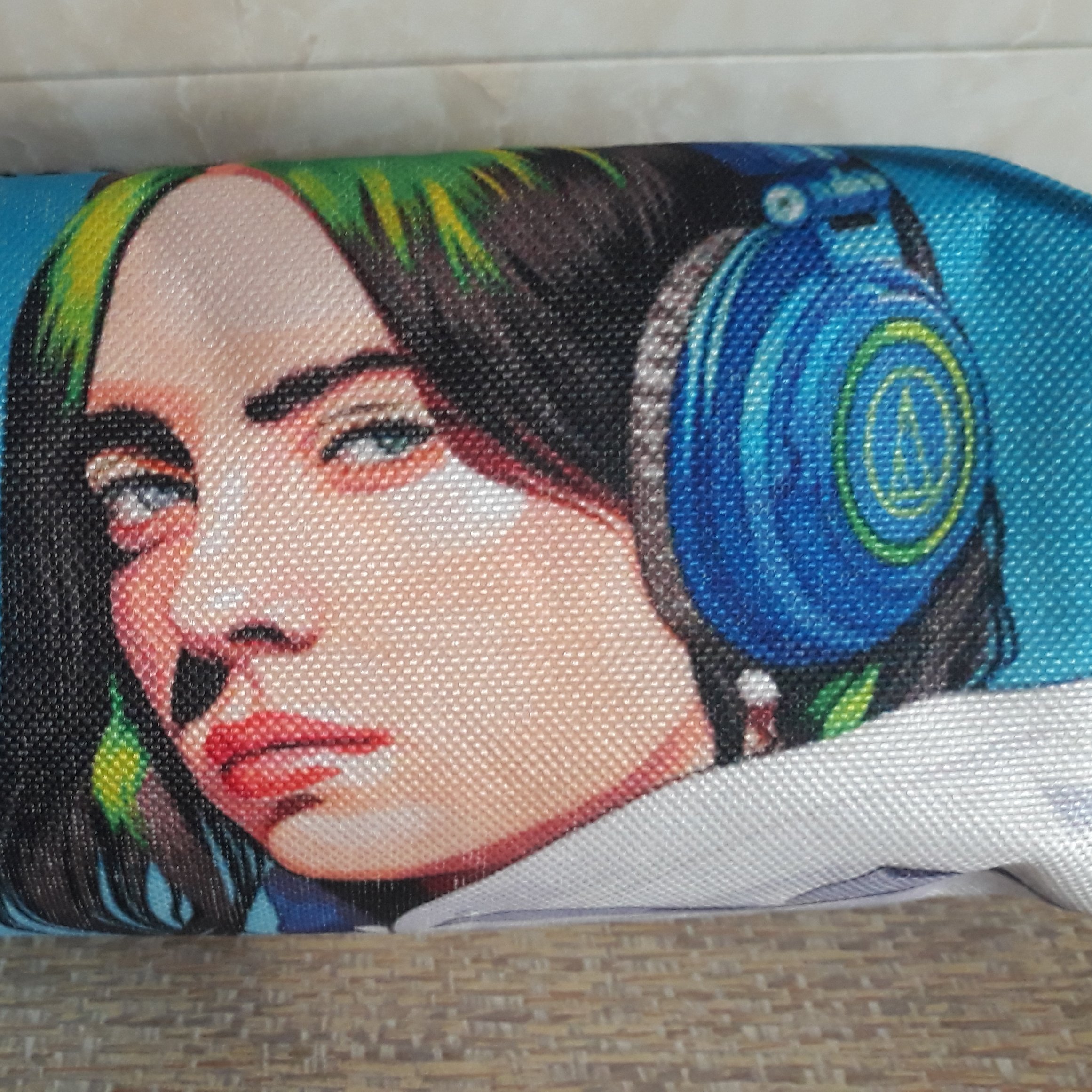 جامدادی زیبا عالی و قیمت ویژه مناسب هدیه دادن وکادو تولد 