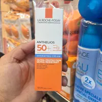 کرم ضد آفتاب لاروش پوزای مدل UVMune 400 حجم 50 میلی لیتر اورجینال 