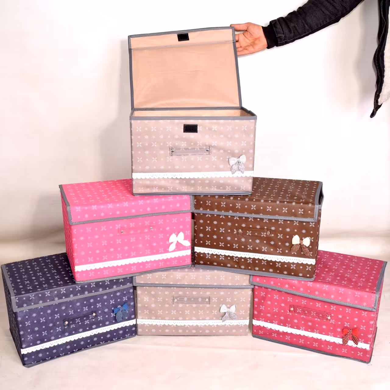 باکس لباس سایز یک