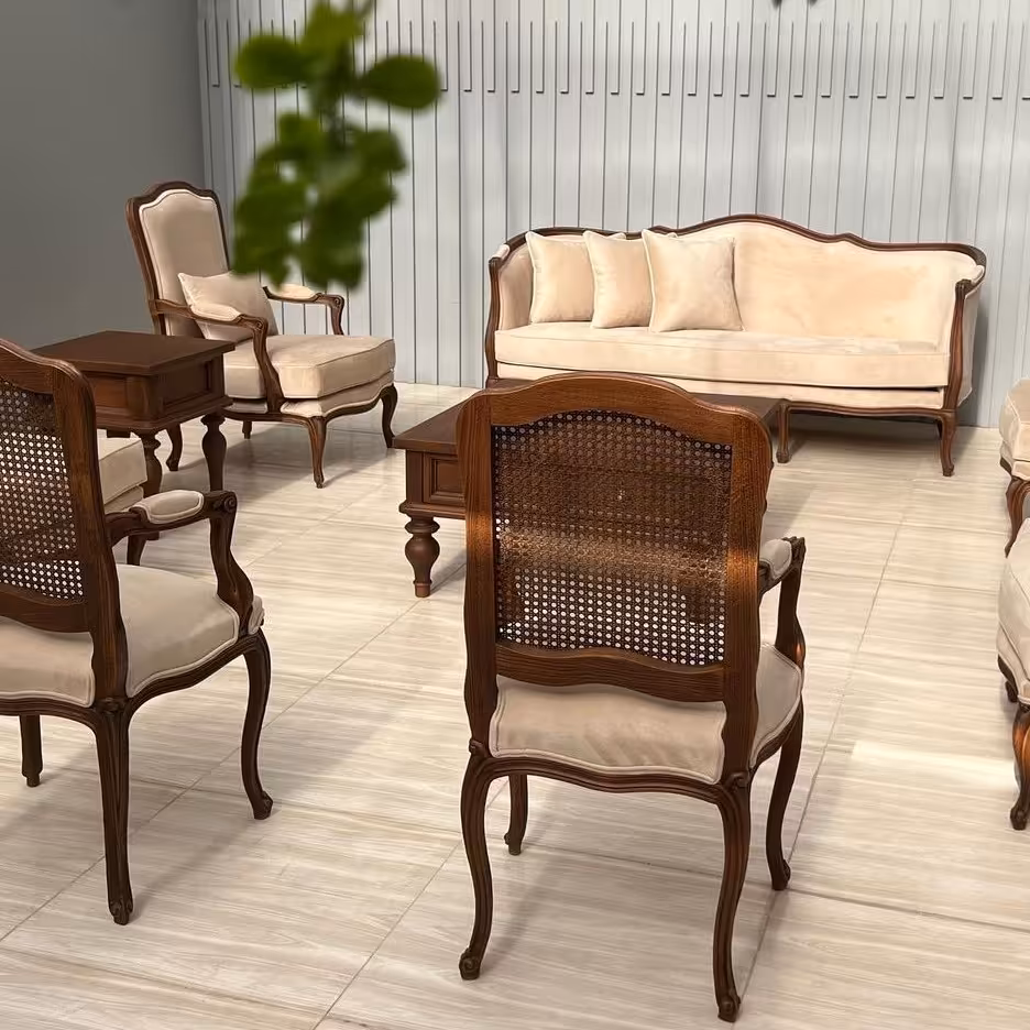 مبلمان مبل فرانسوی