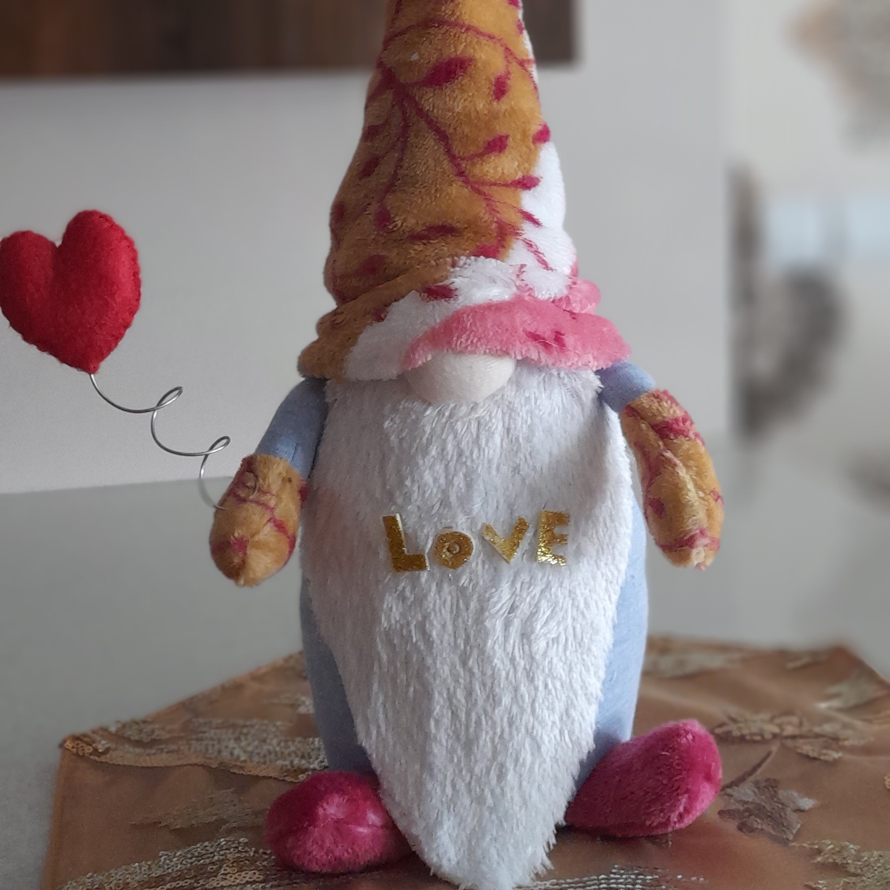 عروسک لی لی پوت سایز 28مدل love دوخته شده با پارچه و خز با کیفیت