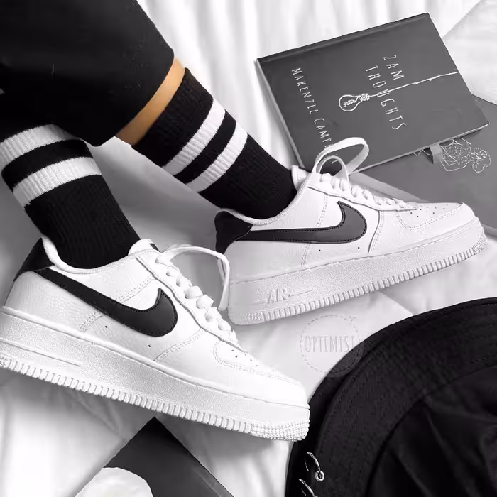 جوراب آپتمیست مشکی دو خط سفید