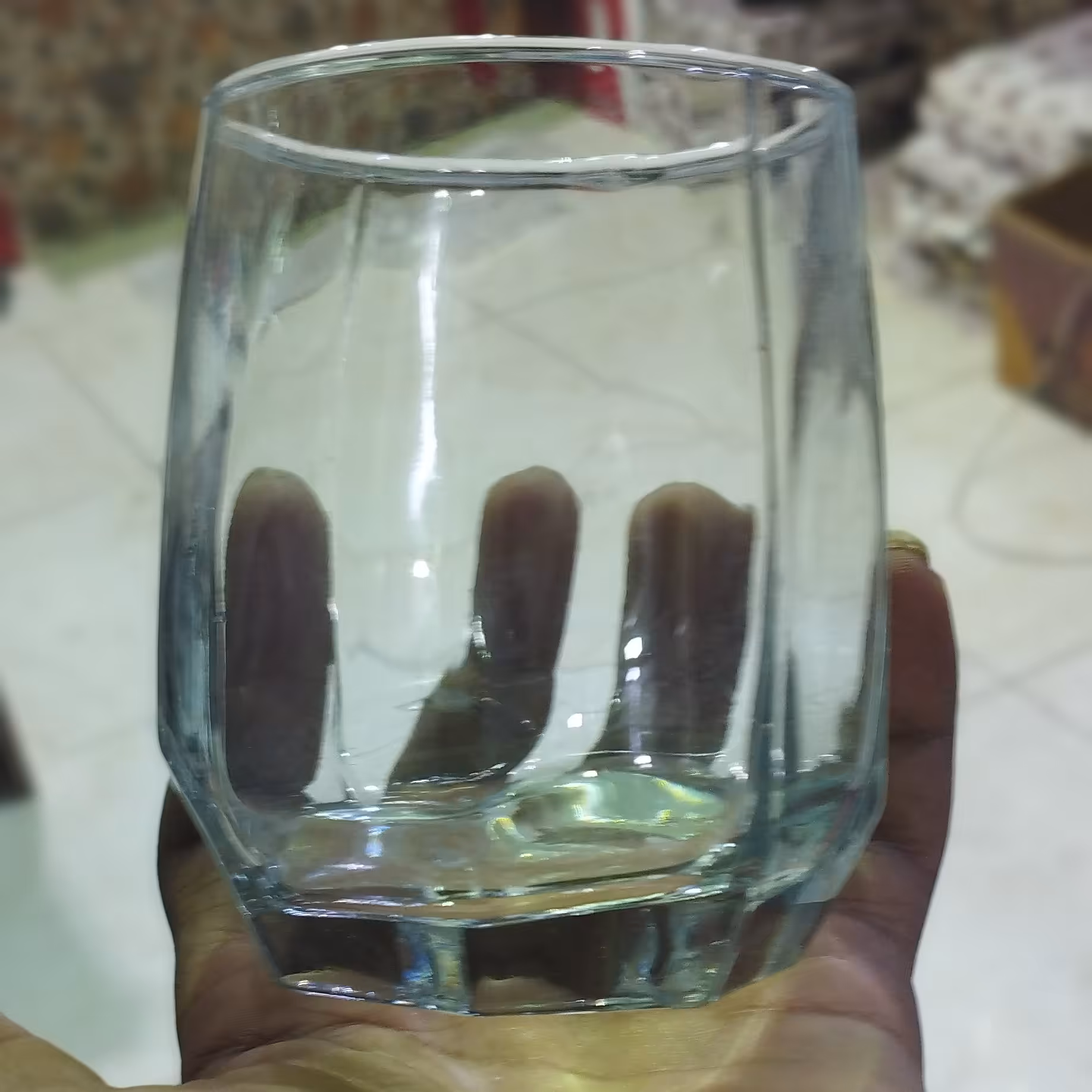 نیم لیوان شربتی