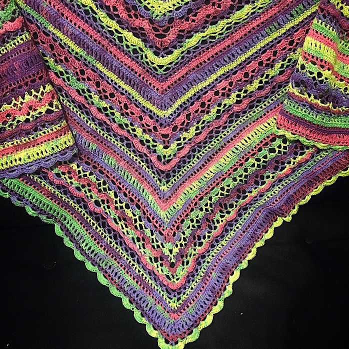 اشارپ دست بافت بافته شده از نخ ترک کتان