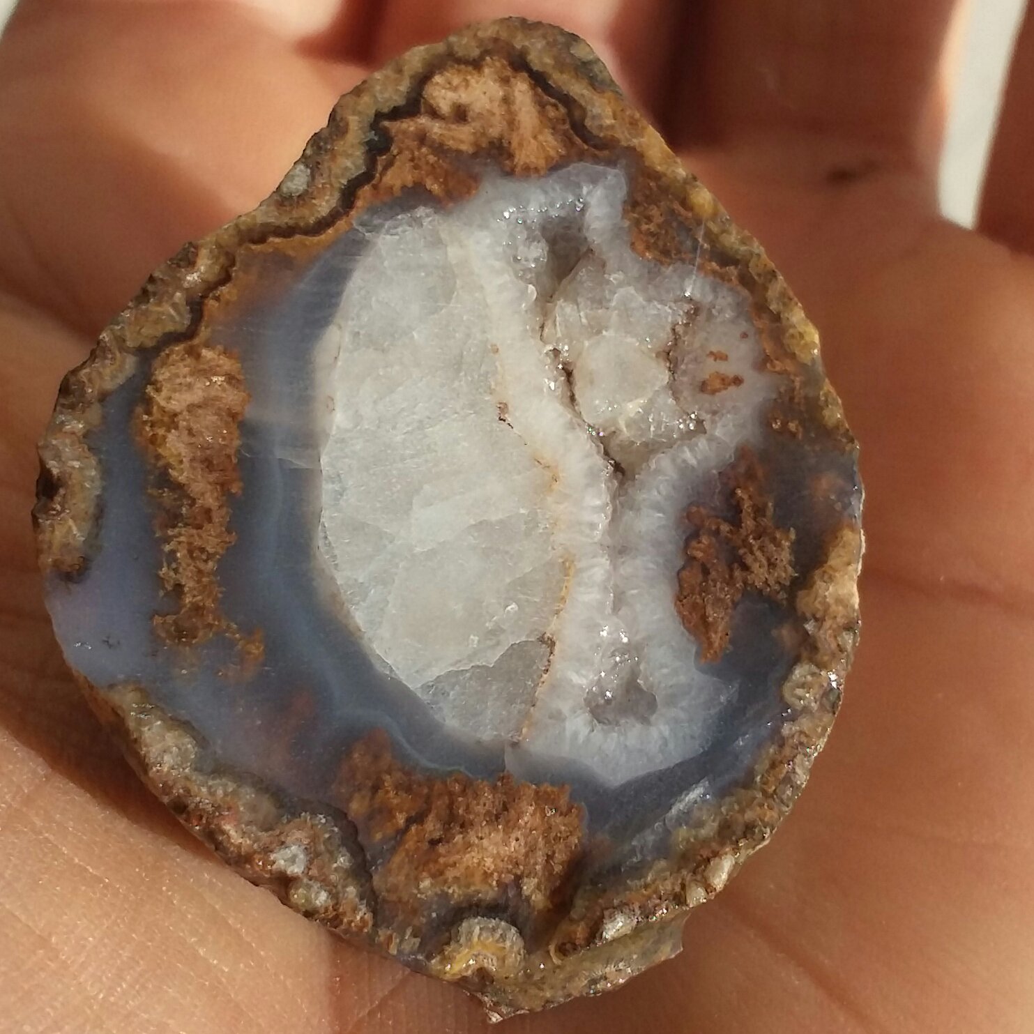 اسلایس سنگ راف عقیق سلیمانی 3بعدی رنگی منظره و ژئود دار  نقلی بسیار دیدنی شاهکار خلقت کاملا طبیعی خااص