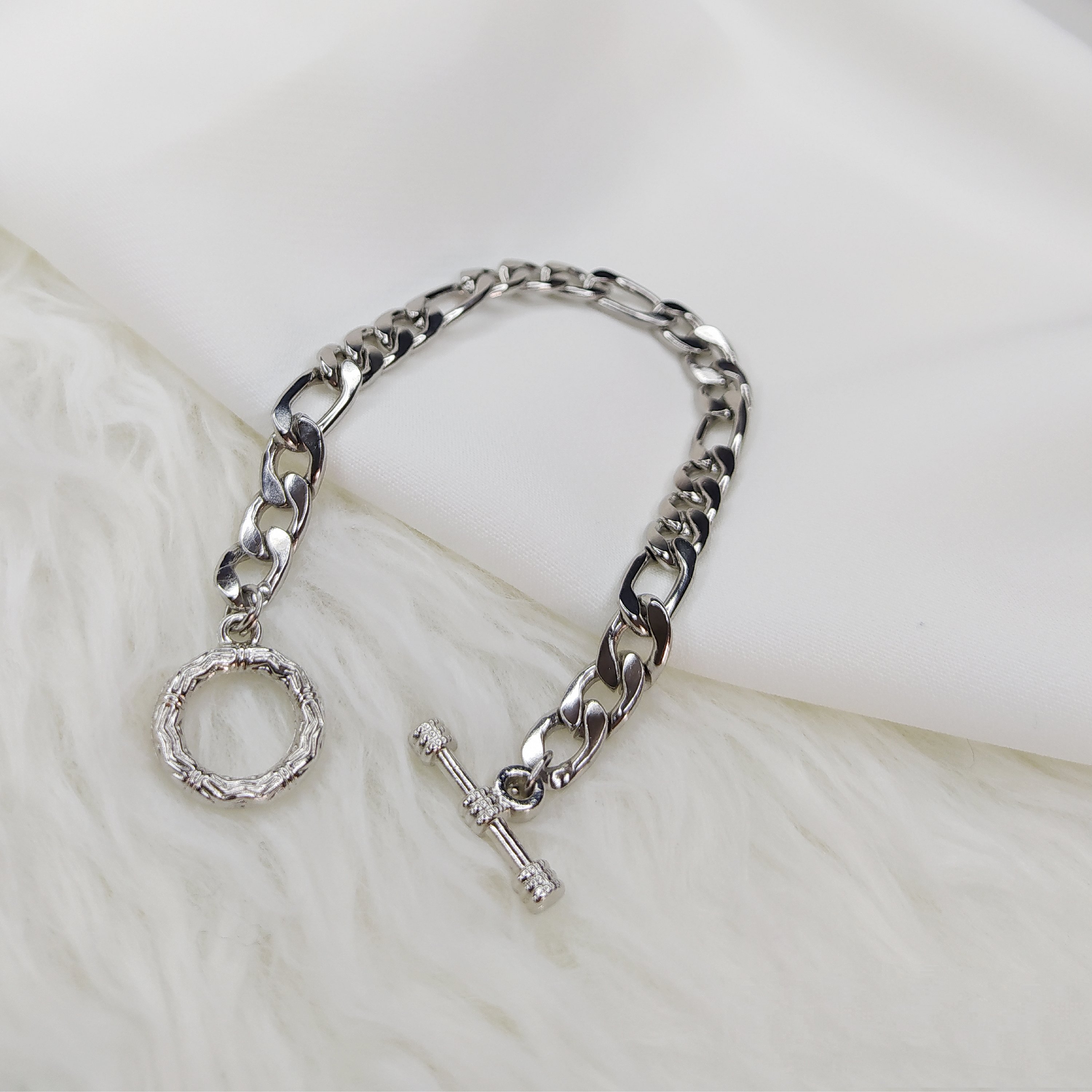 دستبند کارتیر