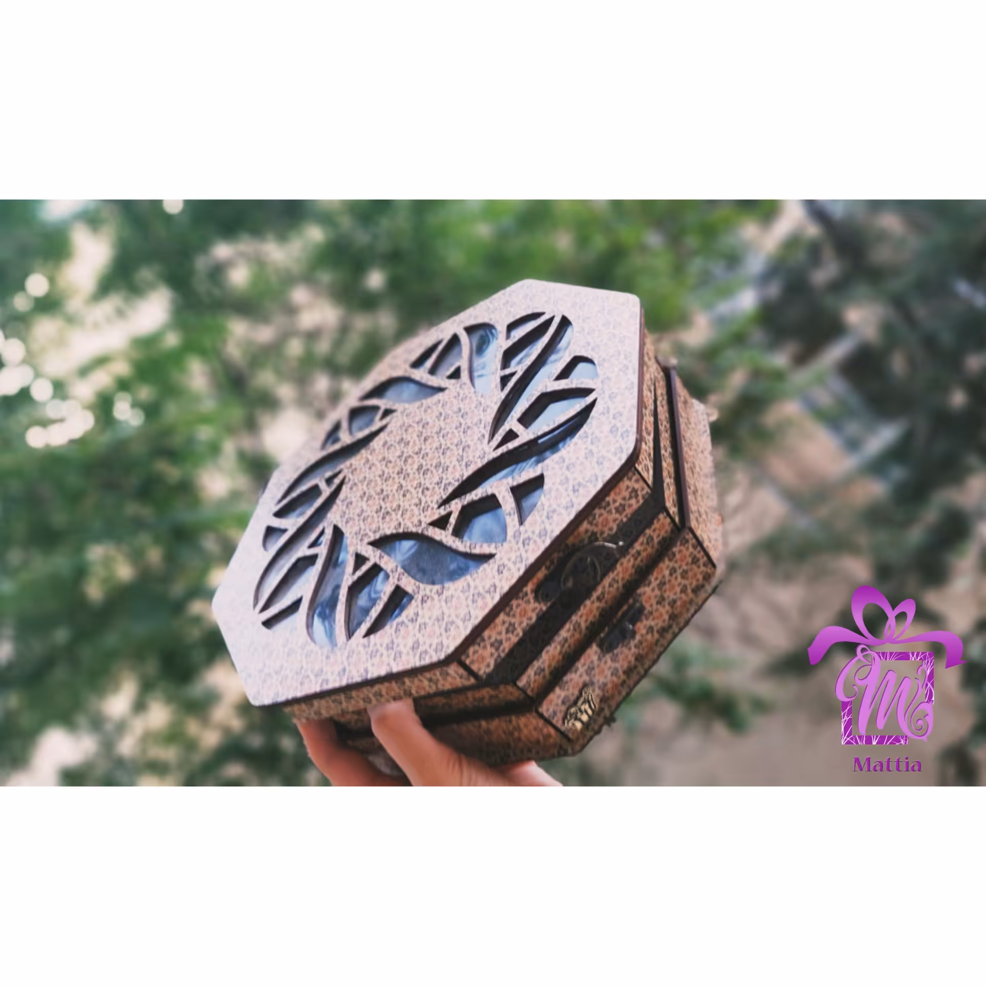 جعبه پذیرایی چوبی طرح خاتم کاری اصفهان 6 ضلعی بسیار زیبا و خاص