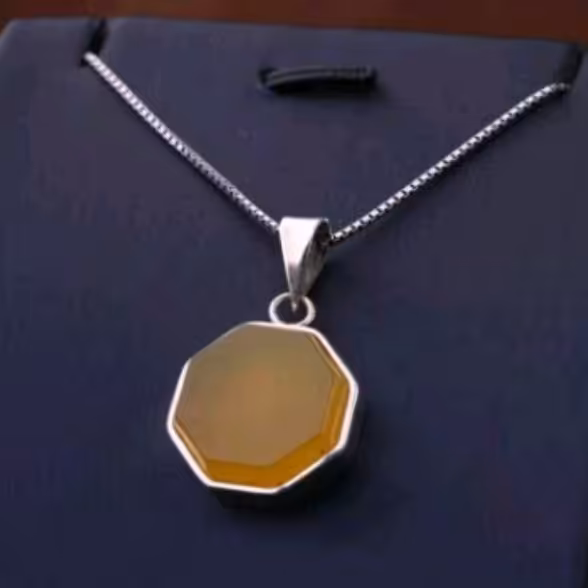 مدال سفارشی ساخت عقیق قاب نقره عیار 925 اصل